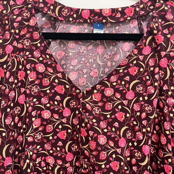 New with tag. Women dress size S - Picture 2 of 2